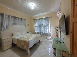 Sandy Bay Paradise Retreat - 7 Bedrooms