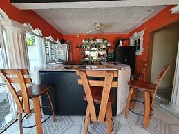 Sandy Bay Paradise Retreat - 7 Bedrooms