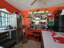 Sandy Bay Paradise Retreat - 7 Bedrooms