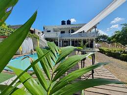 Sandy Bay Paradise Retreat - 7 Bedrooms