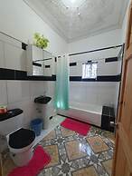 Sandy Bay Paradise Retreat - 7 Bedrooms