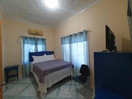 Sandy Bay Paradise Retreat - 7 Bedrooms