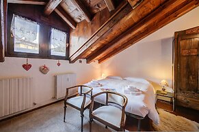 Le Meubl Between City Center Skiing