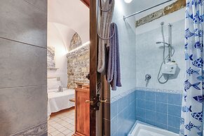 Caratteristico Appartamento In Centro