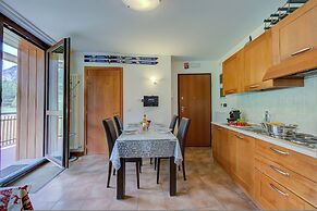 La Marmotta Campo Smith on the Ski Slopes