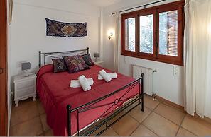Casabra in Ador With 5 Bedrooms and 3 Bathrooms