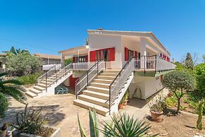 Es Pins in Es Carregador