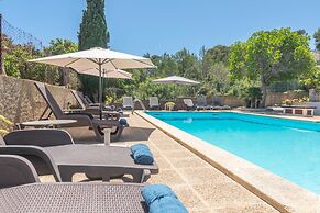 Es Pins in Es Carregador