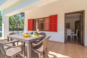 Es Pins in Es Carregador