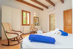 Saran in Llucmajor With 3 Bedrooms and 3 Bathrooms