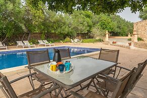 Saran in Llucmajor With 3 Bedrooms and 3 Bathrooms