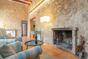 Saran in Llucmajor With 3 Bedrooms and 3 Bathrooms