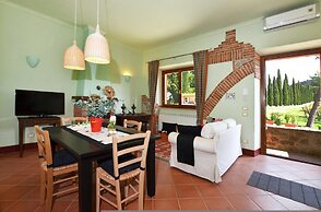 Villa Paradiso 16 in Mensano