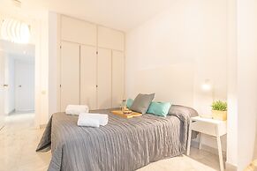 Marbella Pool House Gf55on sea Shore