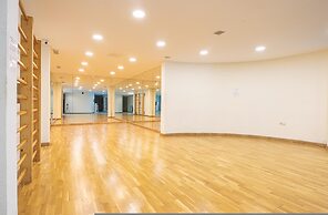 Marbella Pool House Gf55on sea Shore