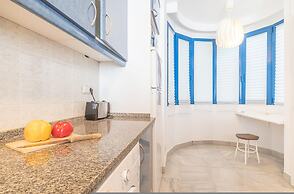 Marbella Pool House Gf55on sea Shore