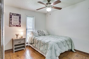 30 Mi to The Big Easy: Laplace Home w/ Backyard!