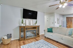 30 Mi to The Big Easy: Laplace Home w/ Backyard!