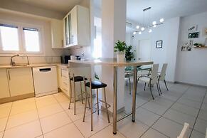 Tess Villa Andalusian Sun