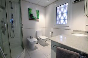 Tess Villa Andalusian Sun