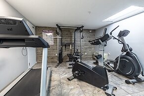 Gulf Dunes 102 3 Bedroom Condo by RedAwning