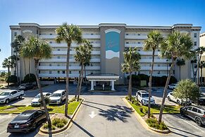 Gulf Dunes 102 3 Bedroom Condo by RedAwning