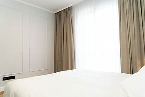 Bloom Downtown Suites