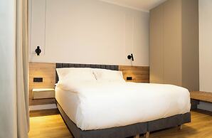 Bloom Downtown Suites