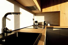 Bloom Downtown Suites