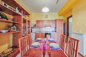 Home Rose Montepulciano Route