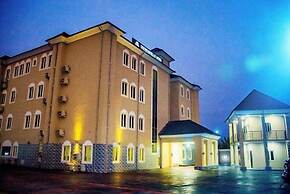 Crownsville Hotel - Airport Road