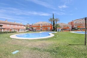 Las Cumbres in Islantilla