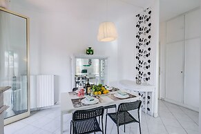 Sanremo Penthouse Market 700m From Sea