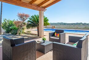 Vista Sol in Ariany With 2 Bedrooms and 1 Bathrooms