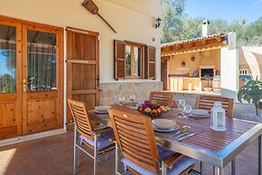 Vista Sol in Ariany With 2 Bedrooms and 1 Bathrooms