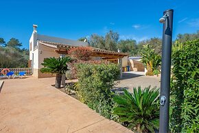 Vista Sol in Ariany With 2 Bedrooms and 1 Bathrooms