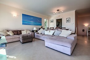 Villa Lucia Riviera dei Fiori Pool