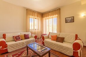 Villa With Volcano View