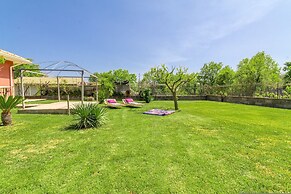 Villa With Volcano View