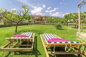 Villa With Volcano View