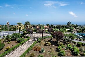 Villa With Volcano View