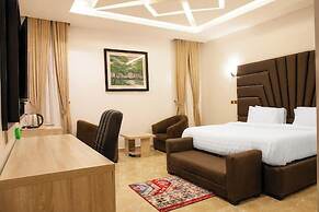 EdisPremier Hotel & Suites