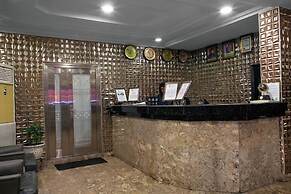 EdisPremier Hotel & Suites