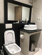 EdisPremier Hotel & Suites