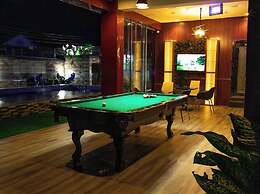 EdisPremier Hotel & Suites