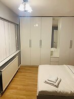 3 Bedroom Cozy House in Reading