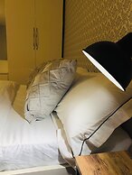 3 Bedroom Cozy House in Reading