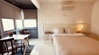 Mina Otel by Adda Alaçatı