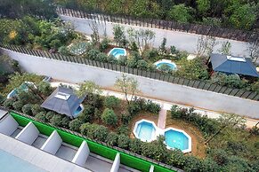 Holiday Inn Jiuhua Mountain Hot Spring by IHG