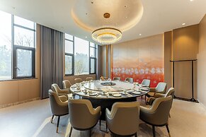 Holiday Inn Jiuhua Mountain Hot Spring by IHG